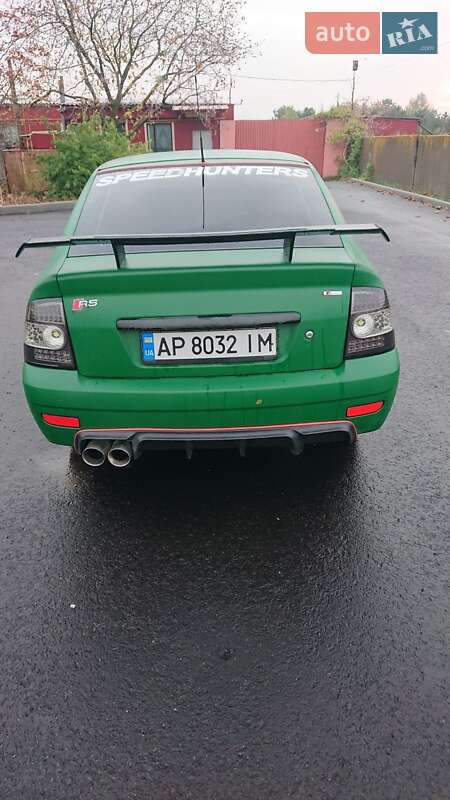Хетчбек ВАЗ / Lada 2172 Priora 2010 в Запоріжжі