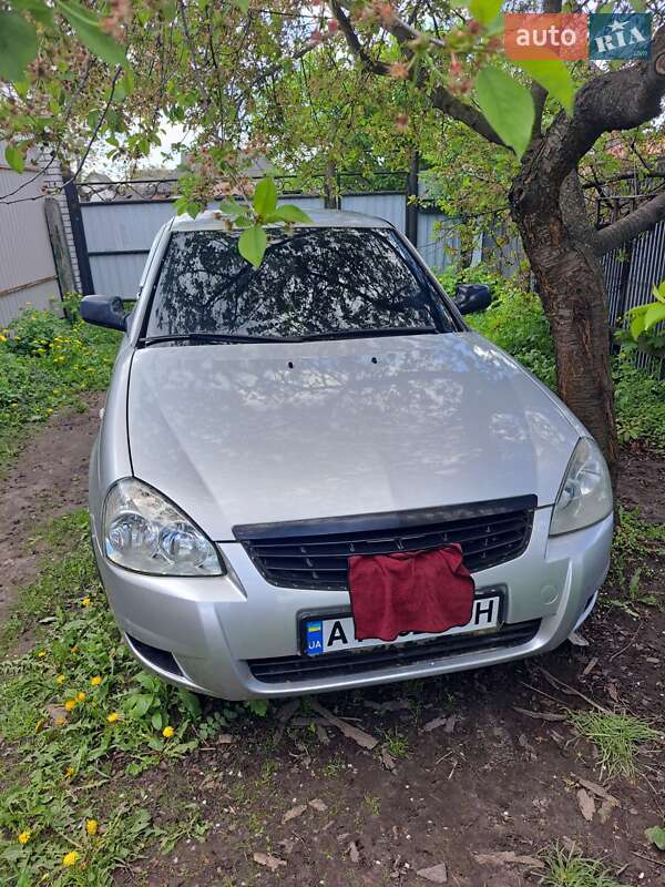Хэтчбек ВАЗ 2172 Priora 2009 в 