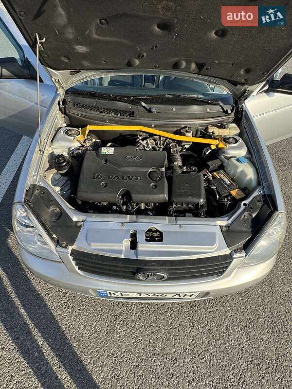 Хэтчбек ВАЗ / Lada 2172 Priora 2008 в Петриковке фото 4 Хэтчбек ВАЗ / Lada 2172 Priora 2008 в Петриковке