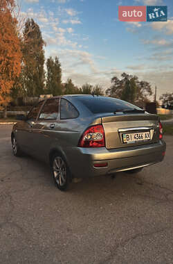 Хэтчбек ВАЗ 2172 Priora 2008 в 