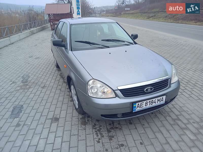 Хэтчбек ВАЗ / Lada 2172 Priora 2008 в Теребовле