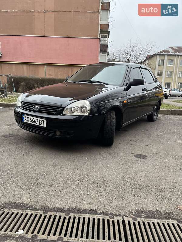 Хэтчбек ВАЗ 2172 Priora 2008 в 