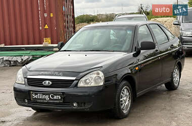 Хэтчбек ВАЗ 2172 Priora 2011 в 