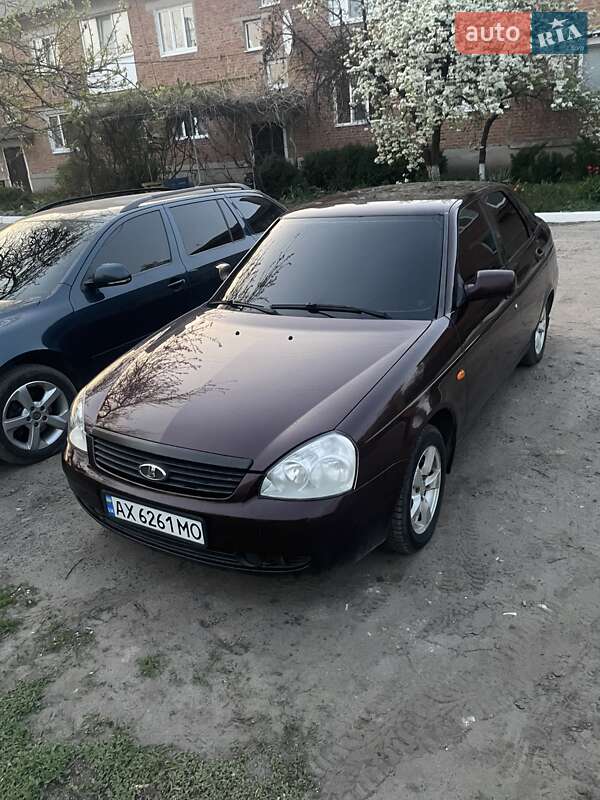 ВАЗ / Lada 2172 Priora 2010
