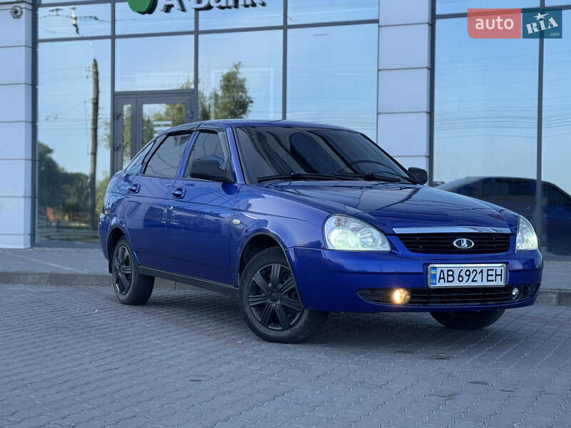 Хетчбек ВАЗ / Lada 2172 Priora 2010 в Хмельницькому