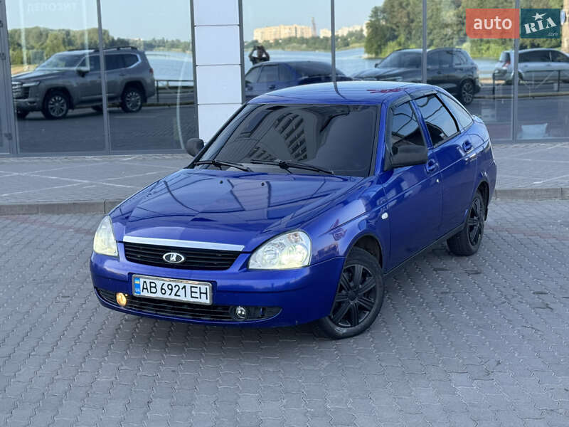 Хетчбек ВАЗ / Lada 2172 Priora 2010 в Хмельницькому