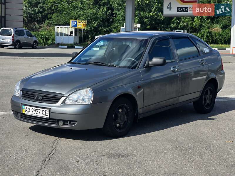 ВАЗ / Lada 2172 Priora 2010