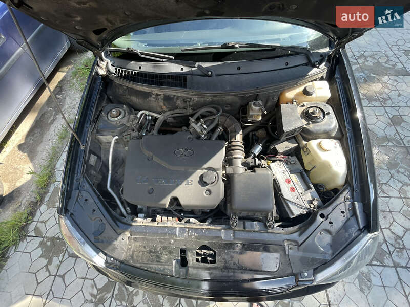 Хэтчбек ВАЗ / Lada 2172 Priora 2009 в Чернигове