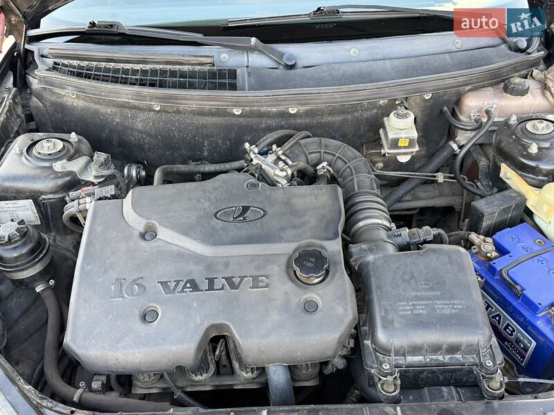 Хэтчбек ВАЗ / Lada 2172 Priora 2010 в Измаиле