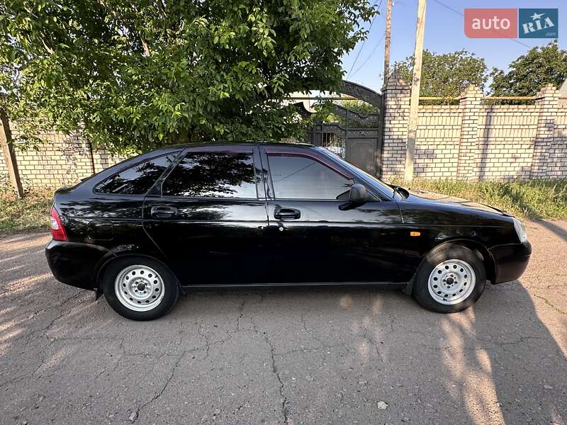Хетчбек ВАЗ / Lada 2172 Priora 2010 в Апостоловому