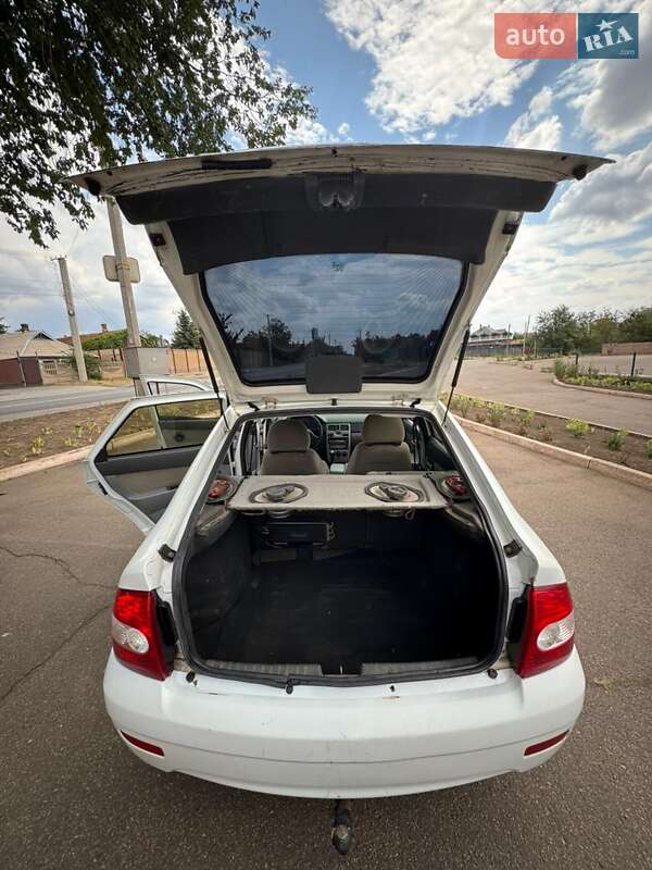 Хэтчбек ВАЗ / Lada 2172 Priora 2008 в Кривом Роге