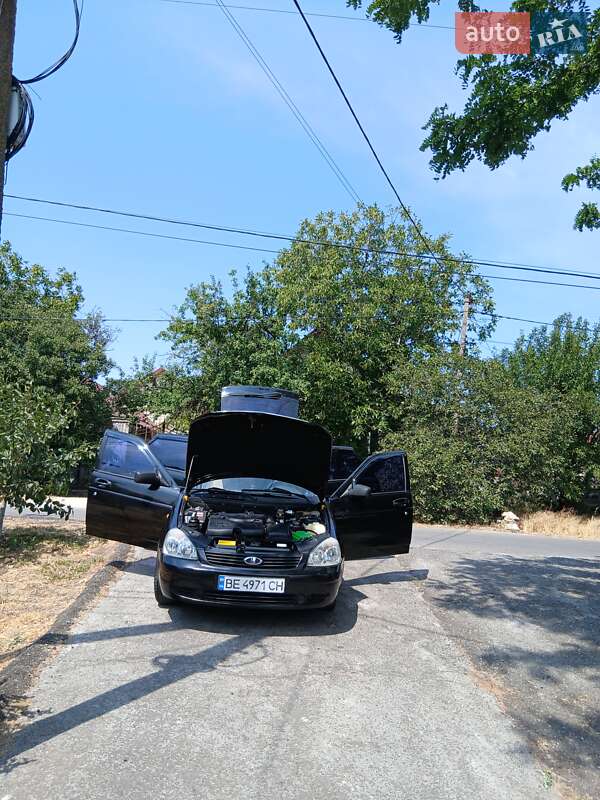 Хэтчбек ВАЗ / Lada 2172 Priora 2008 в Николаеве