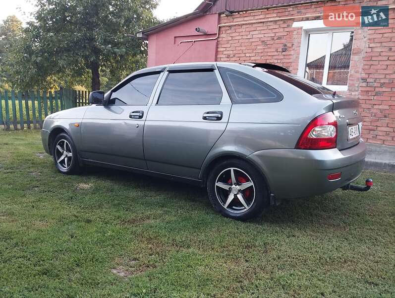 Хэтчбек ВАЗ / Lada 2172 Priora 2011 в Литине