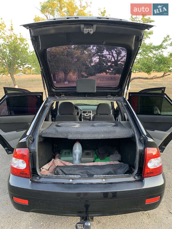 Хэтчбек ВАЗ / Lada 2172 Priora 2008 в Бобринце