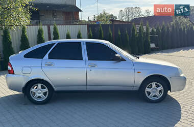 Хэтчбек ВАЗ 2172 Priora 2008 в 