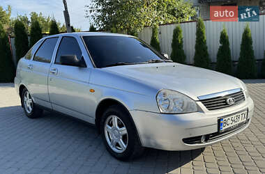 Хэтчбек ВАЗ 2172 Priora 2008 в 