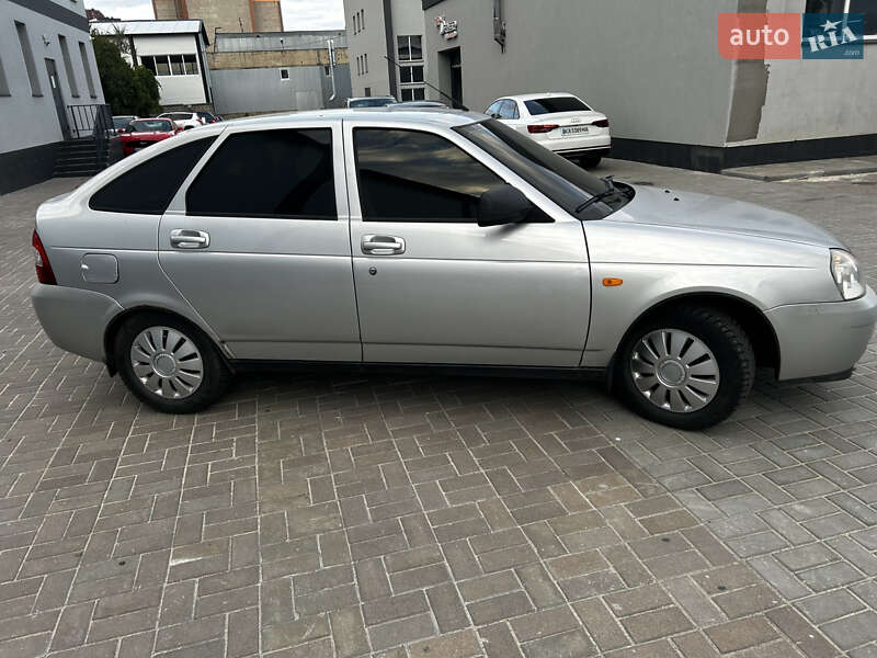 Хетчбек ВАЗ / Lada 2172 Priora 2012 в Києві