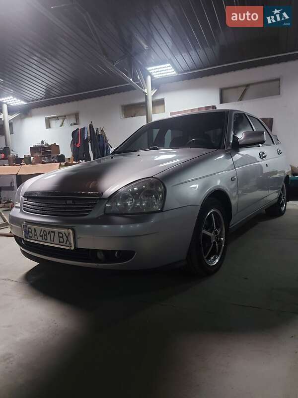 Хэтчбек ВАЗ / Lada 2172 Priora 2008 в Кропивницком