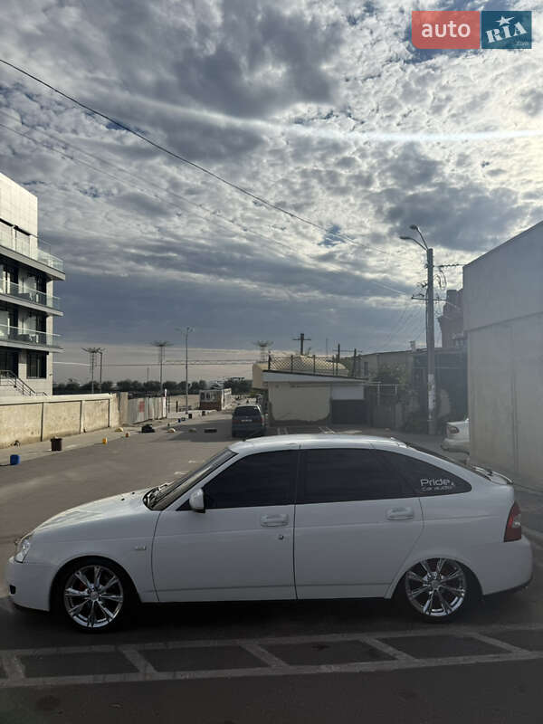 Хэтчбек ВАЗ / Lada 2172 Priora 2012 в Одессе