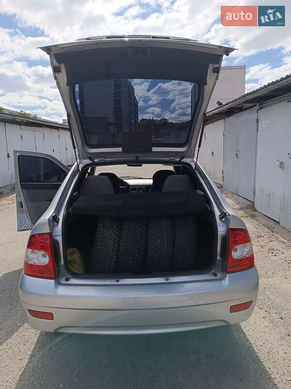 Хэтчбек ВАЗ / Lada 2172 Priora 2009 в Харькове