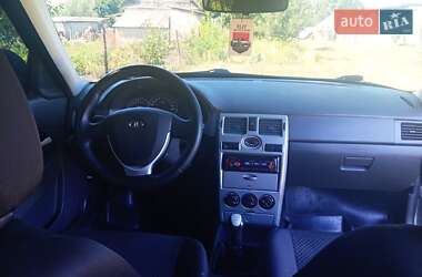 Хэтчбек ВАЗ 2172 Priora 2013 в 