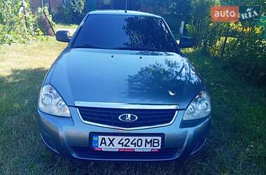 Хэтчбек ВАЗ 2172 Priora 2013 в 