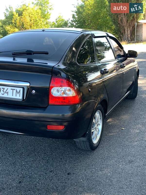 Хэтчбек ВАЗ / Lada 2172 Priora 2009 в Захарьевке