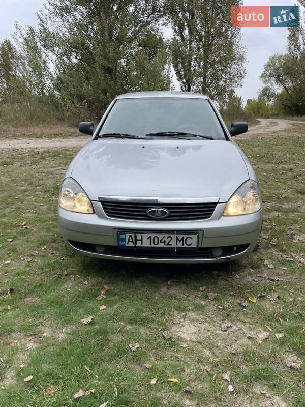 Хэтчбек ВАЗ / Lada 2172 Priora 2008 в Киеве фото 8 Хэтчбек ВАЗ / Lada 2172 Priora 2008 в Киеве