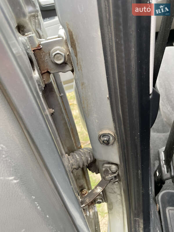 Хэтчбек ВАЗ / Lada 2172 Priora 2008 в Киеве фото 16 Хэтчбек ВАЗ / Lada 2172 Priora 2008 в Киеве