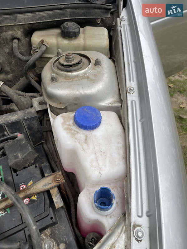 Хэтчбек ВАЗ / Lada 2172 Priora 2008 в Киеве фото 22 Хэтчбек ВАЗ / Lada 2172 Priora 2008 в Киеве