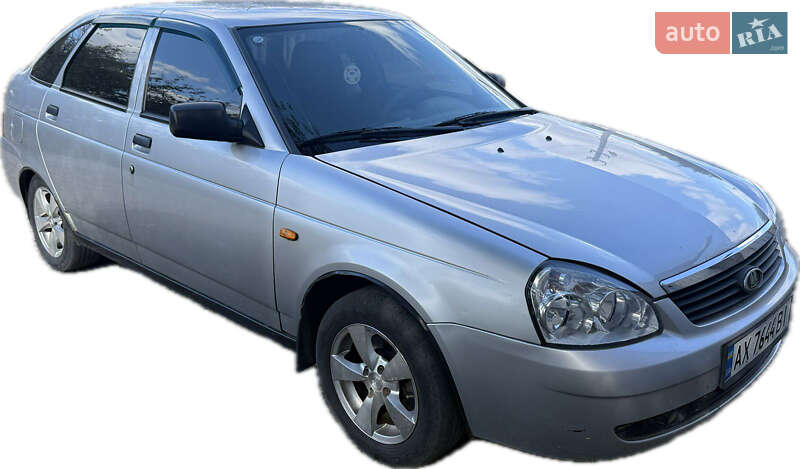 Хэтчбек ВАЗ / Lada 2172 Priora 2008 в Харькове