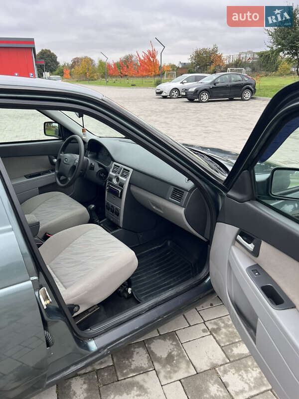 Хэтчбек ВАЗ / Lada 2172 Priora 2008 в Здолбунове фото 29 Хэтчбек ВАЗ / Lada 2172 Priora 2008 в Здолбунове