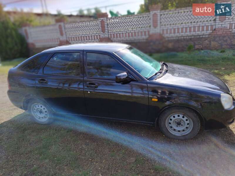 Хэтчбек ВАЗ / Lada 2172 Priora 2009 в Новом Буге