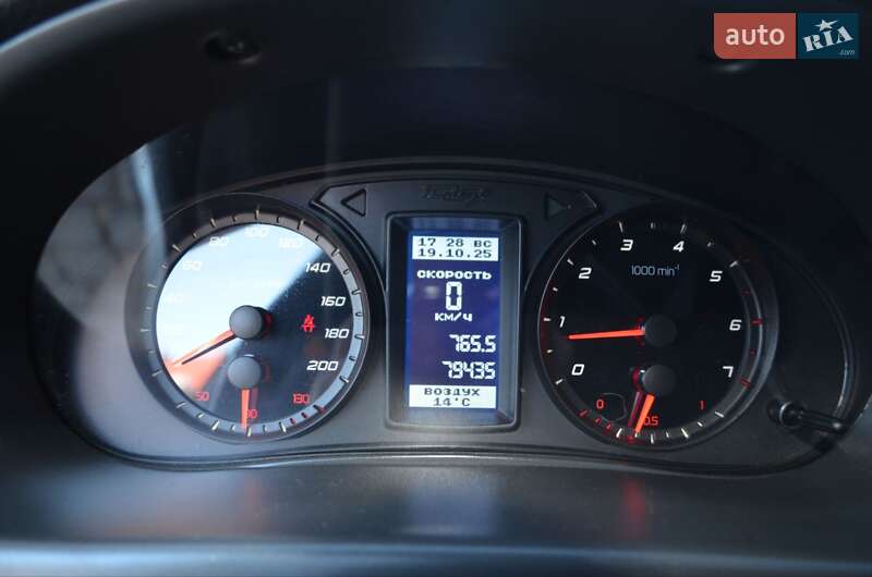 Хэтчбек ВАЗ / Lada 2172 Priora 2012 в Черновцах фото 2 Хэтчбек ВАЗ / Lada 2172 Priora 2012 в Черновцах