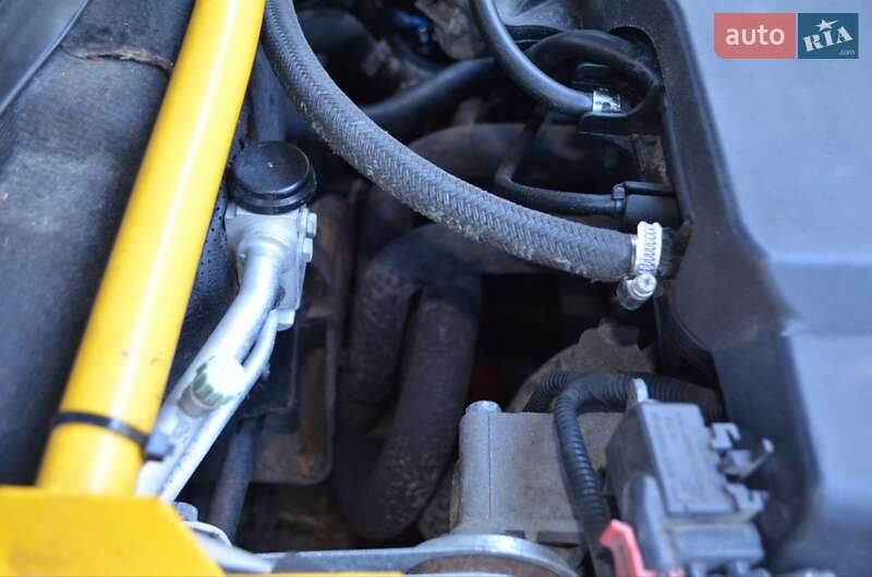 Хэтчбек ВАЗ / Lada 2172 Priora 2012 в Черновцах фото 15 Хэтчбек ВАЗ / Lada 2172 Priora 2012 в Черновцах