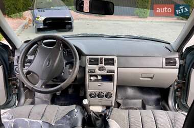 Хетчбек ВАЗ 2172 Priora 2011 в  фото 12 Хетчбек ВАЗ 2172 Priora 2011 в