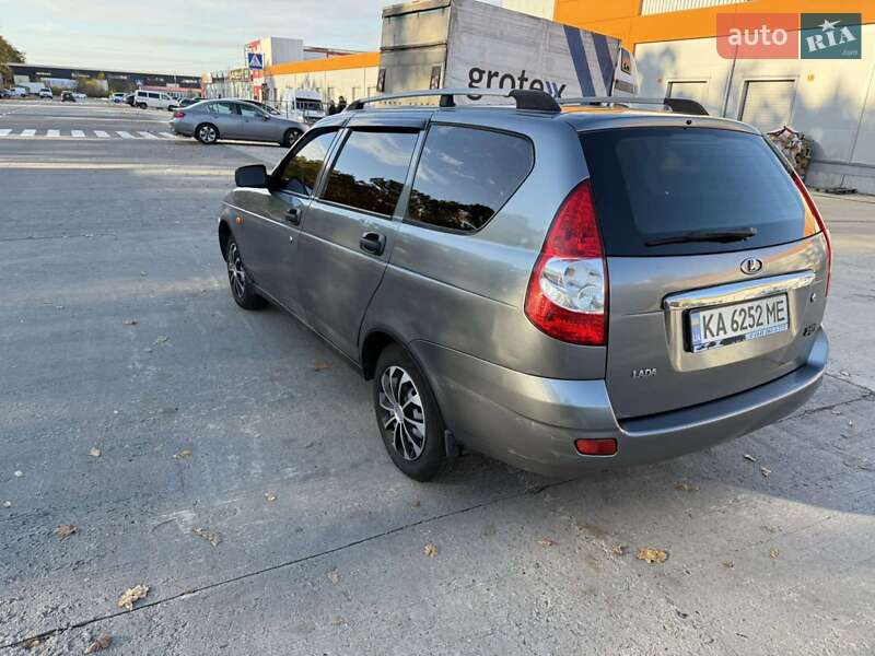 Хэтчбек ВАЗ / Lada 2172 Priora 2010 в Кривом Озере фото 9 Хэтчбек ВАЗ / Lada 2172 Priora 2010 в Кривом Озере