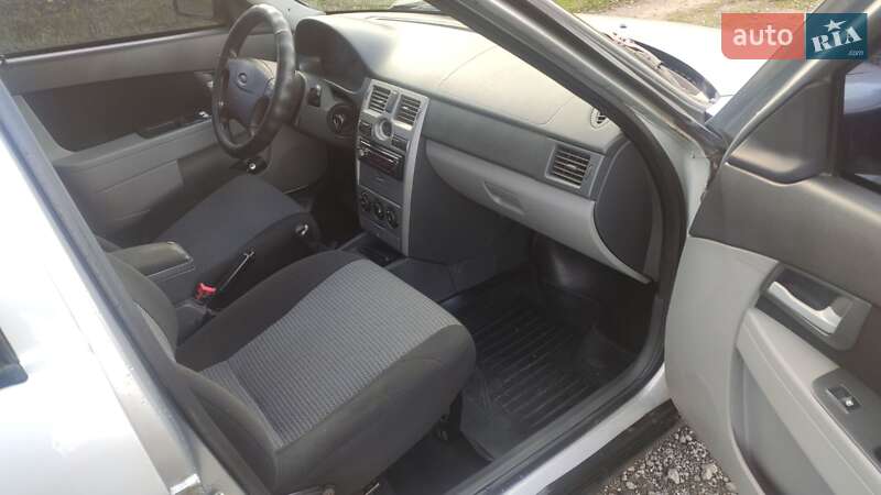 Хэтчбек ВАЗ / Lada 2172 Priora 2009 в Краматорске