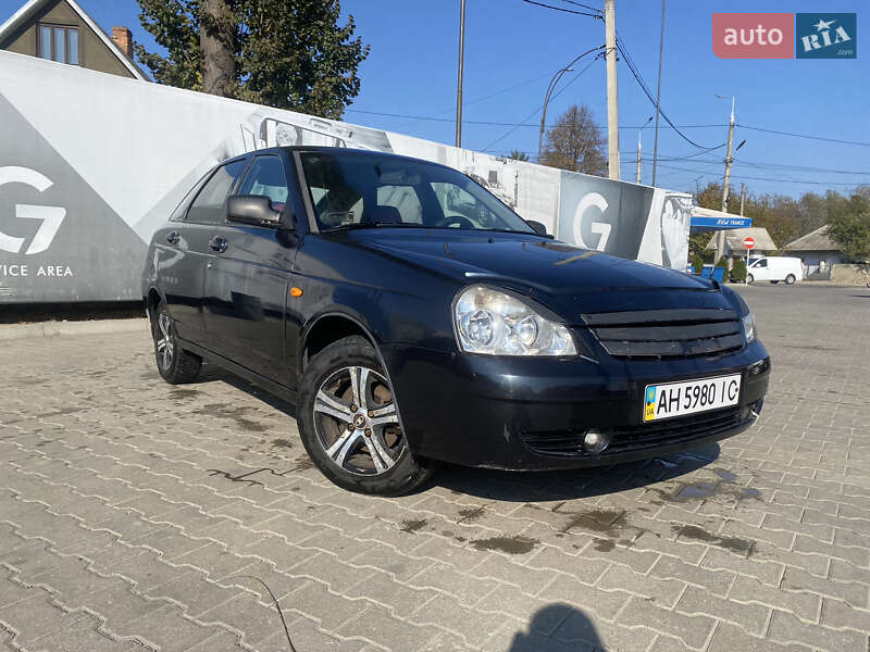 Хэтчбек ВАЗ / Lada 2172 Priora 2008 в Черновцах фото 2 Хэтчбек ВАЗ / Lada 2172 Priora 2008 в Черновцах