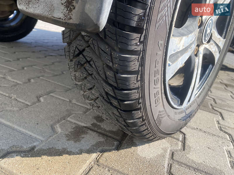 Хэтчбек ВАЗ / Lada 2172 Priora 2008 в Черновцах фото 47 Хэтчбек ВАЗ / Lada 2172 Priora 2008 в Черновцах