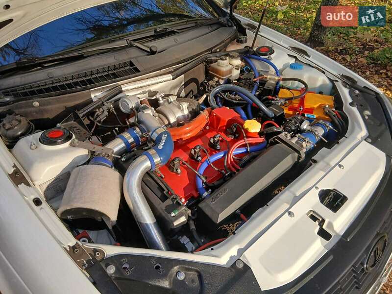 Хэтчбек ВАЗ / Lada 2172 Priora 2013 в Днепре фото 3 Хэтчбек ВАЗ / Lada 2172 Priora 2013 в Днепре