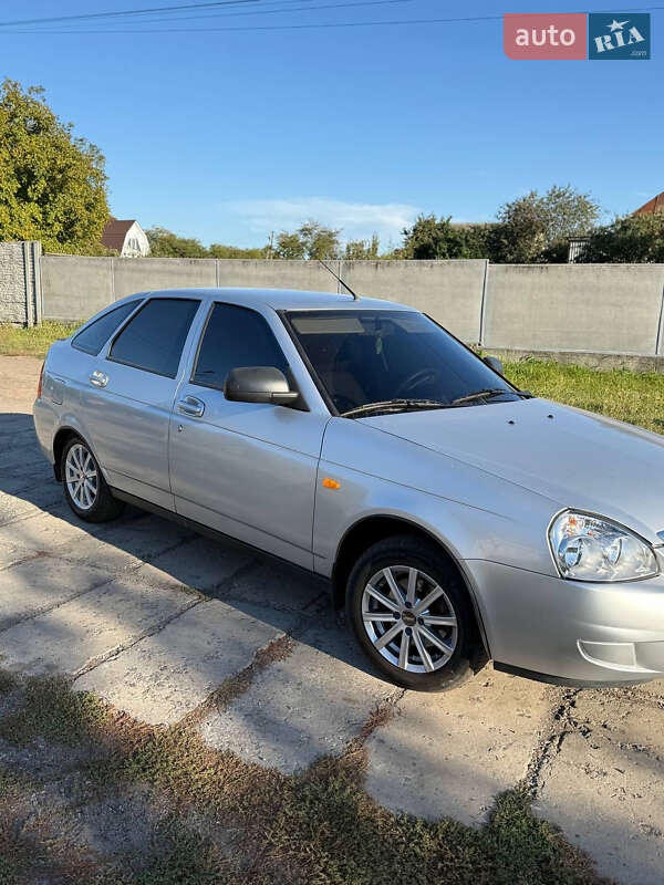 Хетчбек ВАЗ / Lada 2172 Priora 2013 в Прилуках