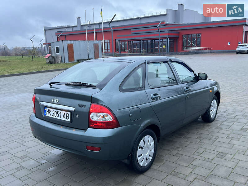 Хетчбек ВАЗ / Lada 2172 Priora 2008 в Здолбуніві фото 7 Хетчбек ВАЗ / Lada 2172 Priora 2008 в Здолбуніві