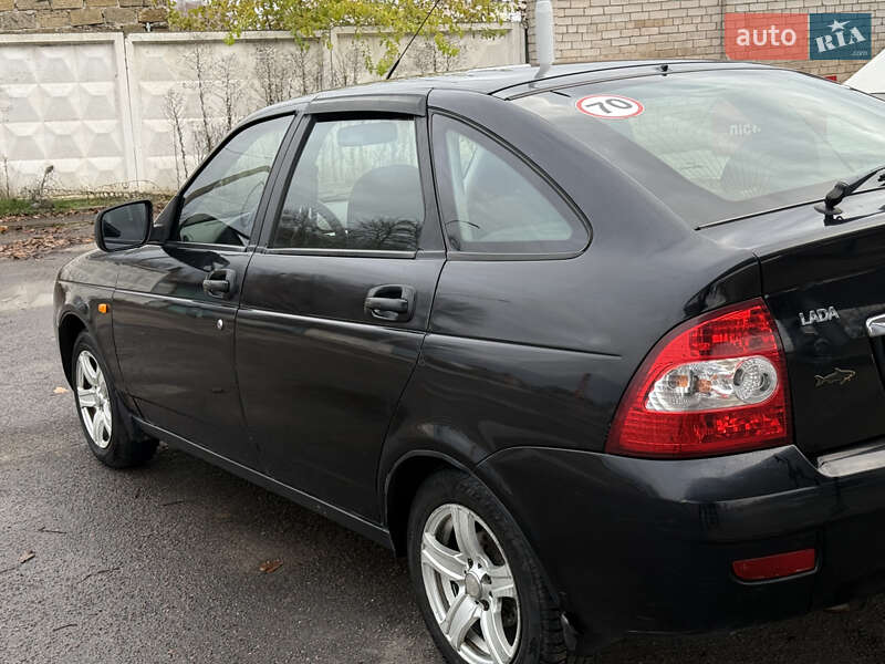 Хэтчбек ВАЗ / Lada 2172 Priora 2013 в Первомайске фото 12 Хэтчбек ВАЗ / Lada 2172 Priora 2013 в Первомайске