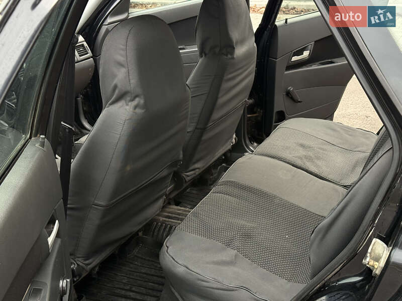Хэтчбек ВАЗ / Lada 2172 Priora 2013 в Первомайске фото 27 Хэтчбек ВАЗ / Lada 2172 Priora 2013 в Первомайске