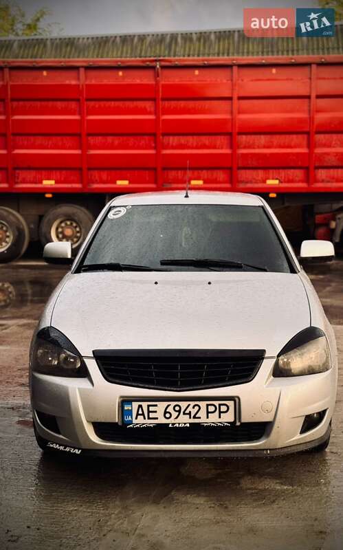 Хэтчбек ВАЗ / Lada 2172 Priora 2011 в Подгородном