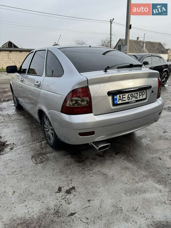 Хэтчбек ВАЗ / Lada 2172 Priora 2011 в Подгородном