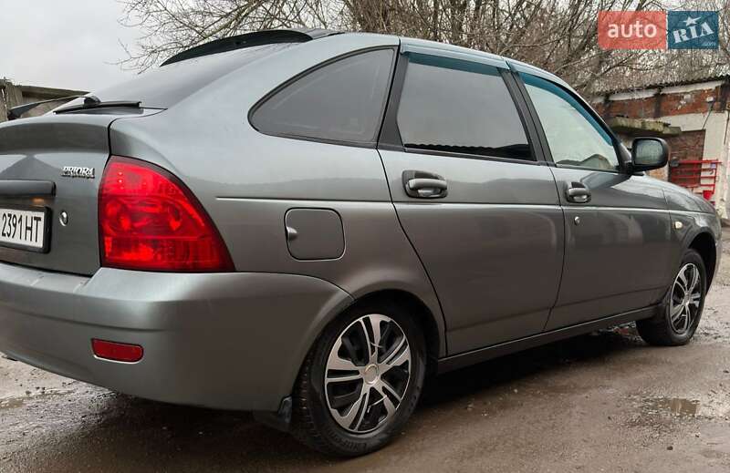 Хетчбек ВАЗ / Lada 2172 Priora 2011 в Харкові