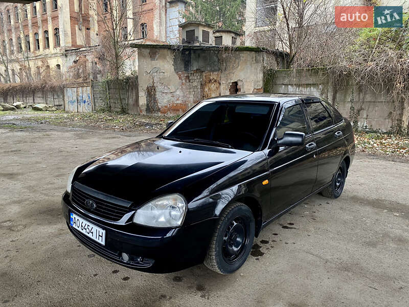 Хетчбек ВАЗ / Lada 2172 Priora 2008 в Мукачевому фото 9 Хетчбек ВАЗ / Lada 2172 Priora 2008 в Мукачевому