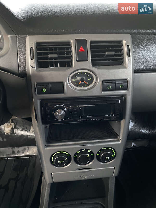 Хетчбек ВАЗ / Lada 2172 Priora 2008 в Мукачевому фото 15 Хетчбек ВАЗ / Lada 2172 Priora 2008 в Мукачевому